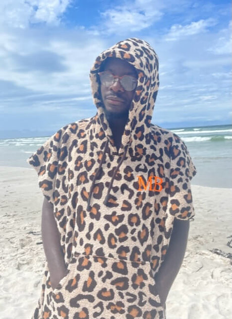 Panter surfponcho met borstborduring